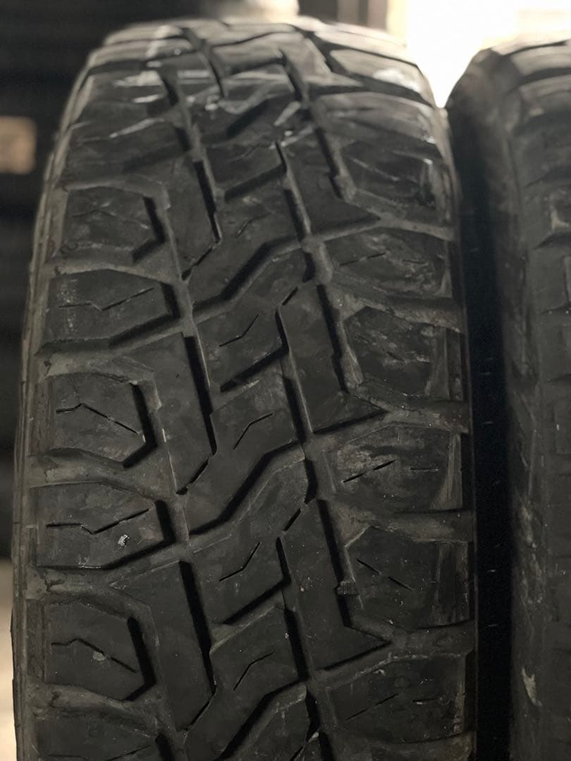 3757 トーヨー　215/65R16 ホワイトレター　4本セット