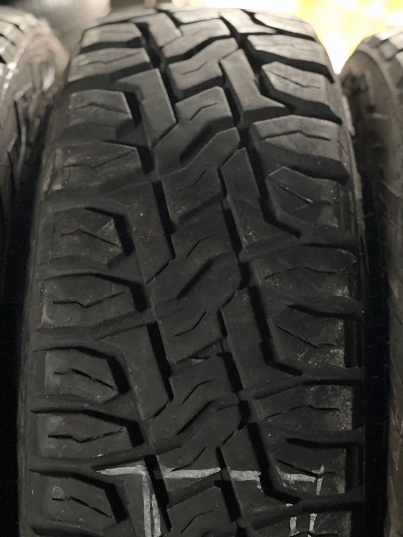 3757 トーヨー　215/65R16 ホワイトレター　4本セット