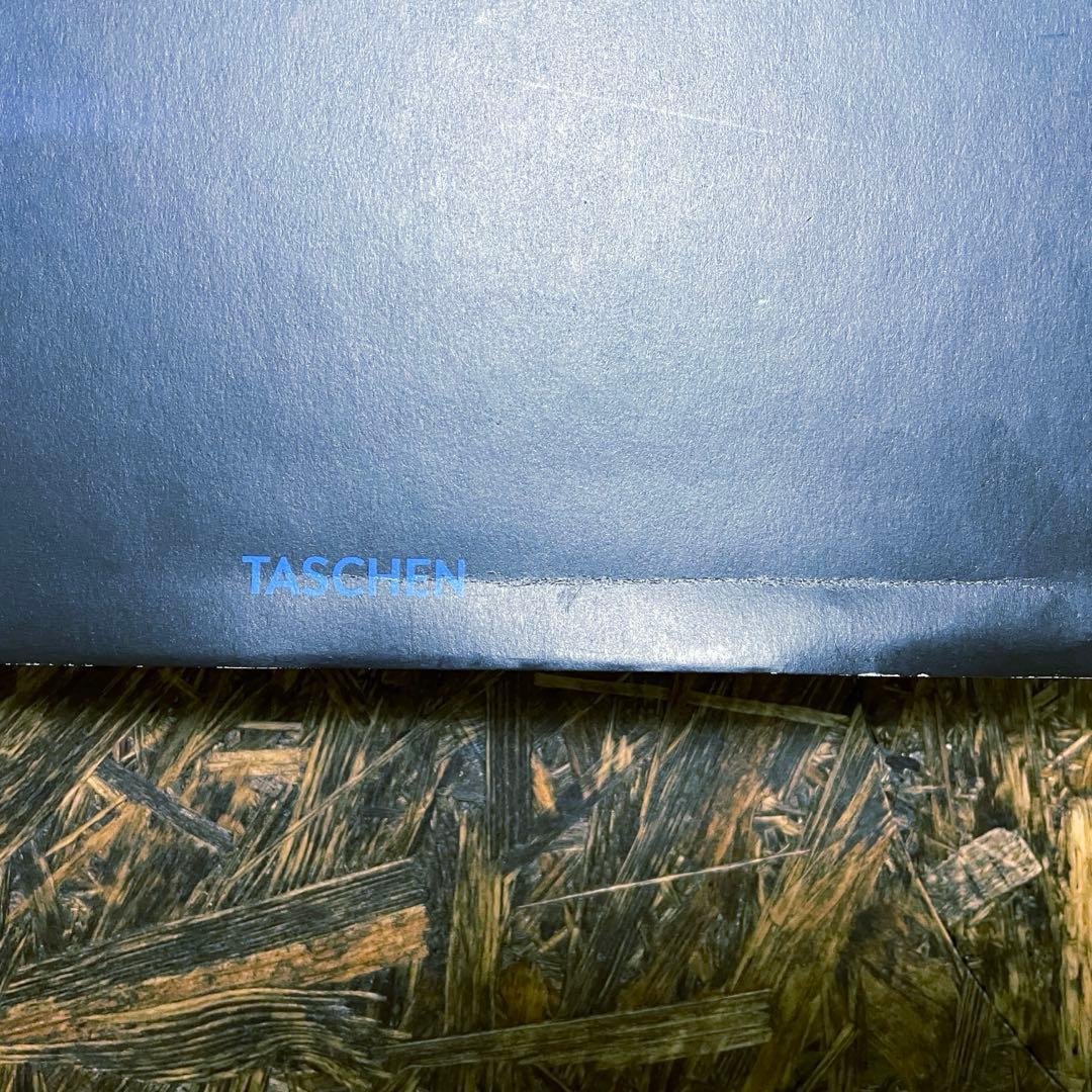 アート・デザイン・音楽 Michael Muller Sharks TASCHEN Books