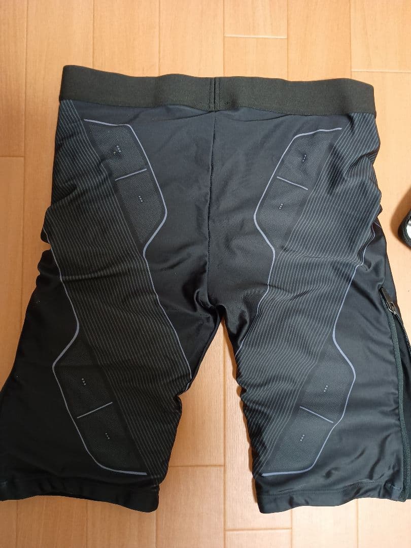 SIXPAD Powersuit シックスパッド ヒップ&レッグ　LL