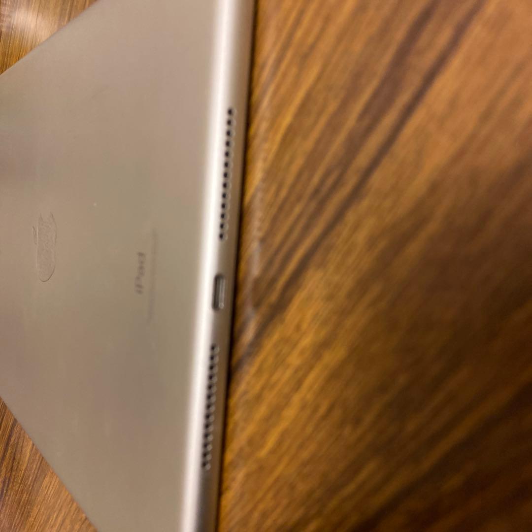 Apple iPad 10.2インチ シルバー 本体