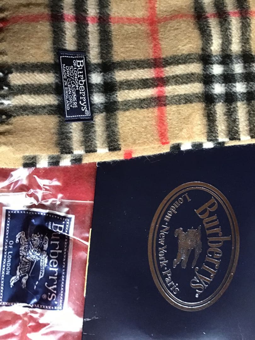 Burberry's チェック柄マフラー　出張時、ロンドン店で購入　新品