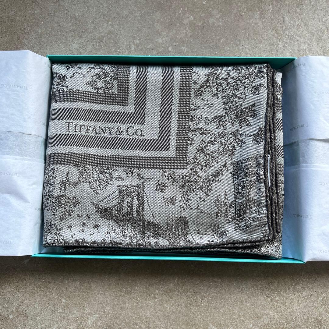 Tiffany & Co. シルクスカーフ グレー