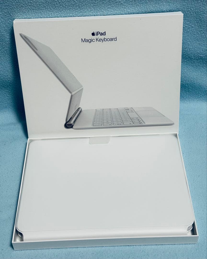 Apple Magic Keyboard iPad11インチ用 白 ほぼ新品！