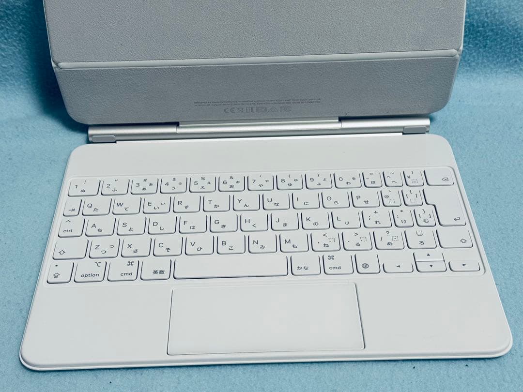 Apple Magic Keyboard iPad11インチ用 白 ほぼ新品！