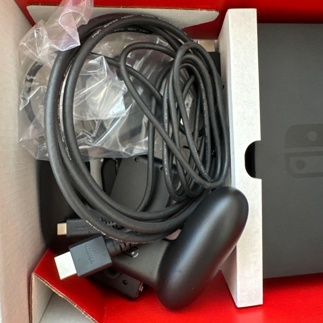 任天堂switch「非有機EL」 青・赤 ジョイコンストラップ付