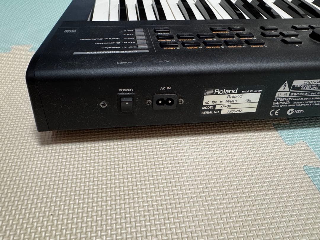 Roland XP-30 シンセサイザー 61鍵