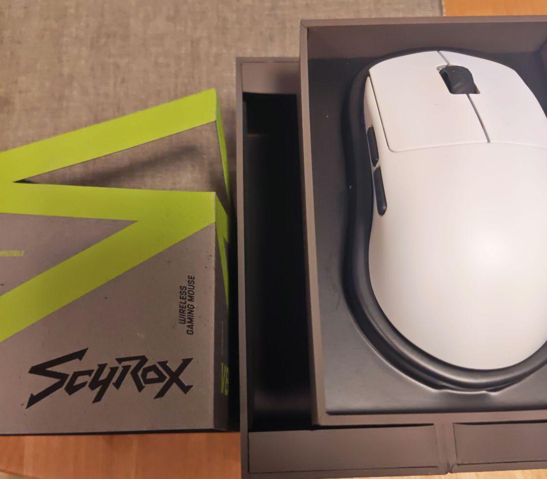 Scyrox V8 ワイヤレスゲーミングマウス