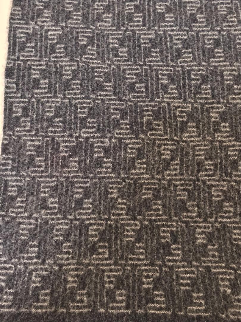 FENDI　フェンディ　ズッカ柄　ウールマフラー