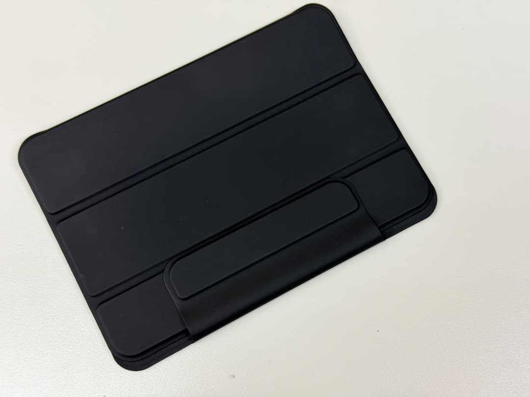 ぴ*ん様 美品 iPad mini 7 128GB 動作OK 充電11回 MXN