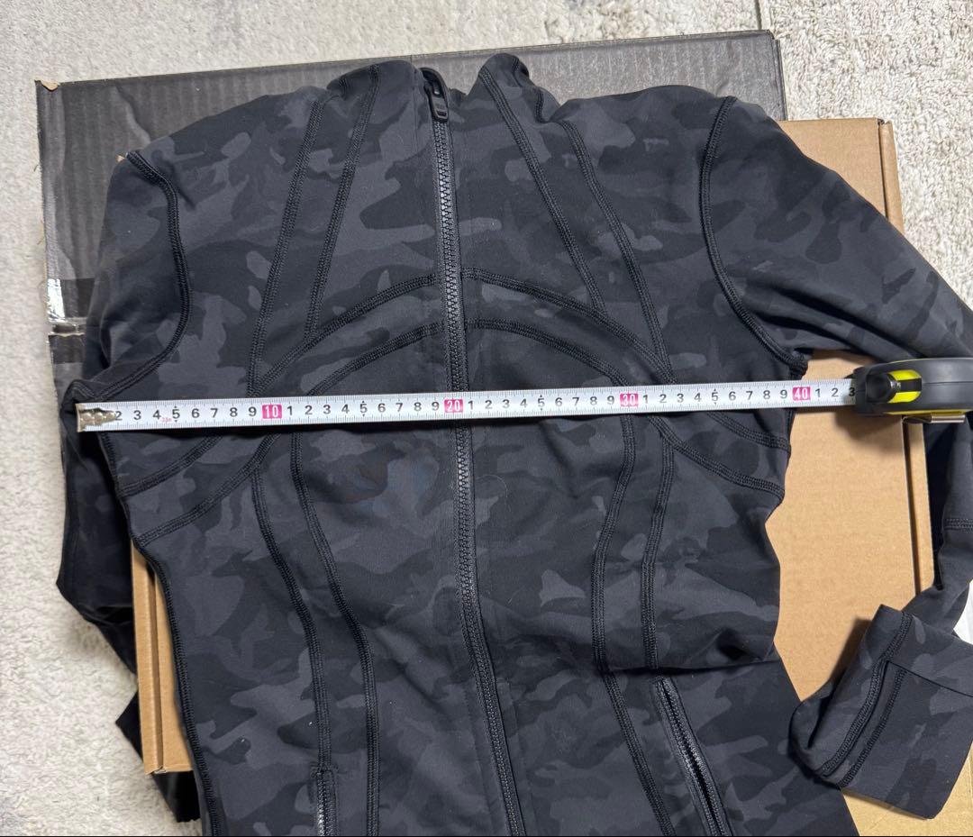 正規品 美品 lululemon define ジャケット 迷彩色グレー
