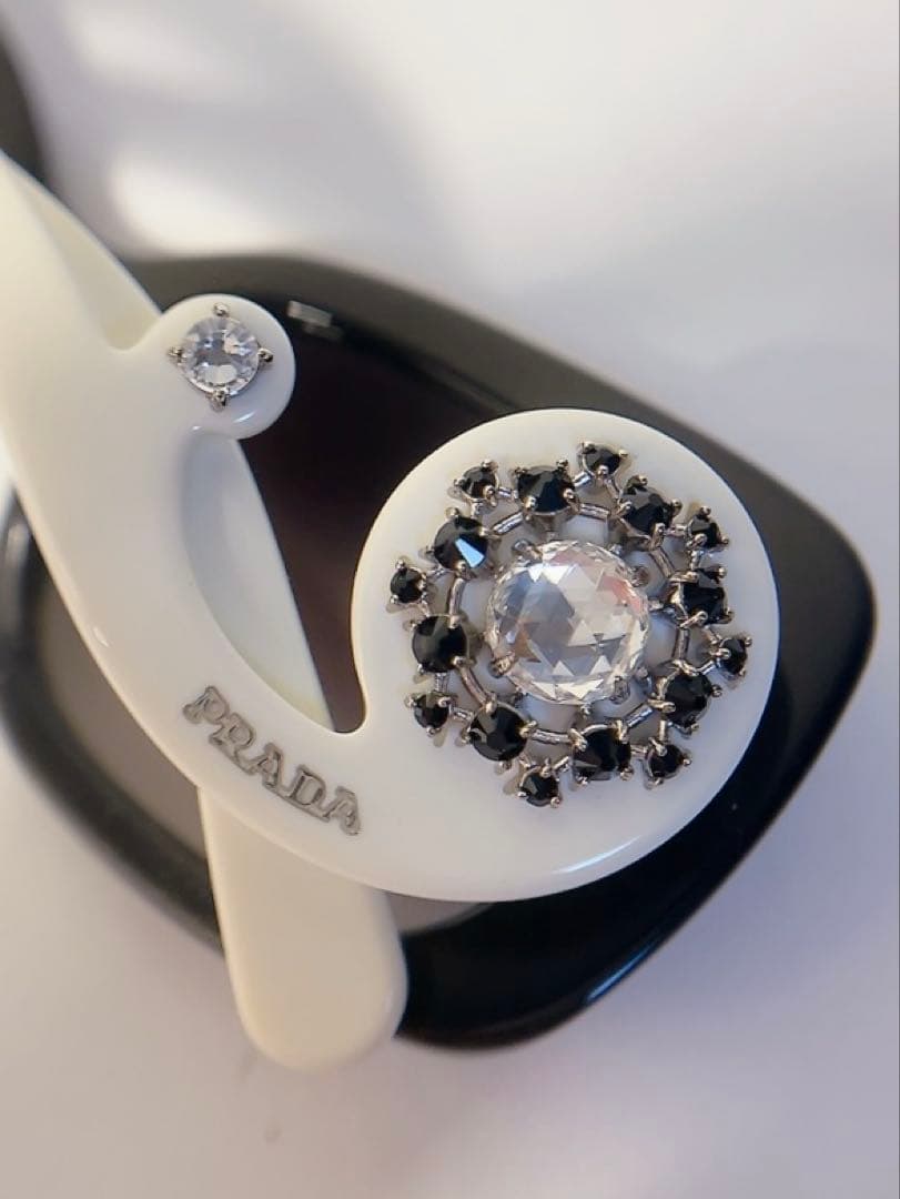 プラダ　PRADA サングラス バロック　ビジュー54□19 135 ホワイト