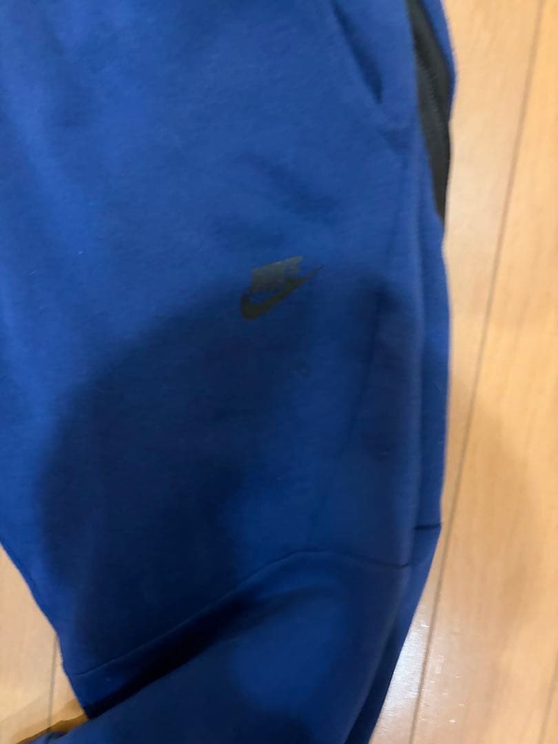 nike テックフリース