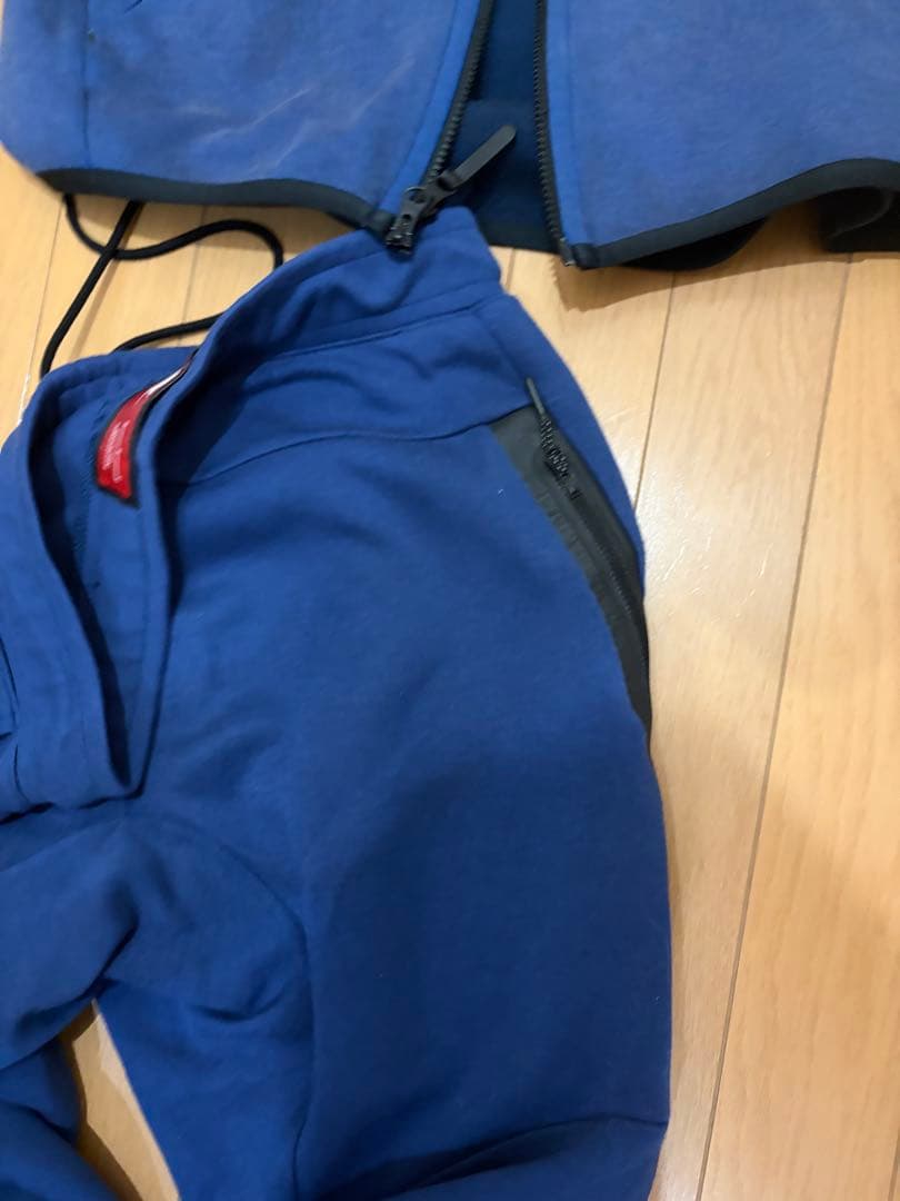nike テックフリース