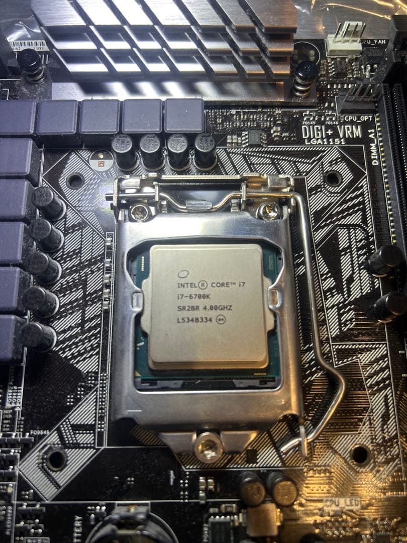 ASUS Z170-A マザーボードとCorei 7 6700k 動作確認済