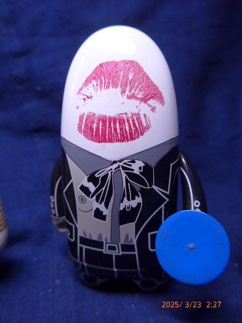 人気のVISIONAIRE 45 More Toys、ジョン・ガリアーノほか
