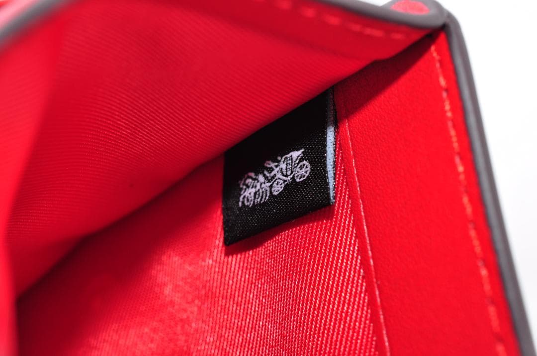 未使用 COACH 二つ折り財布 レザー 女性 付属品：箱,保存袋,カード