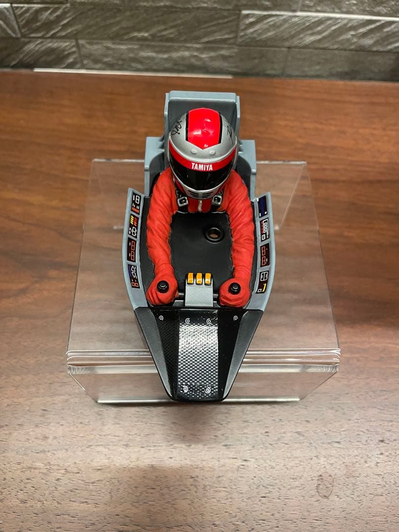 TAMIYA 1/10 アバンテ2011ドライバー完成品