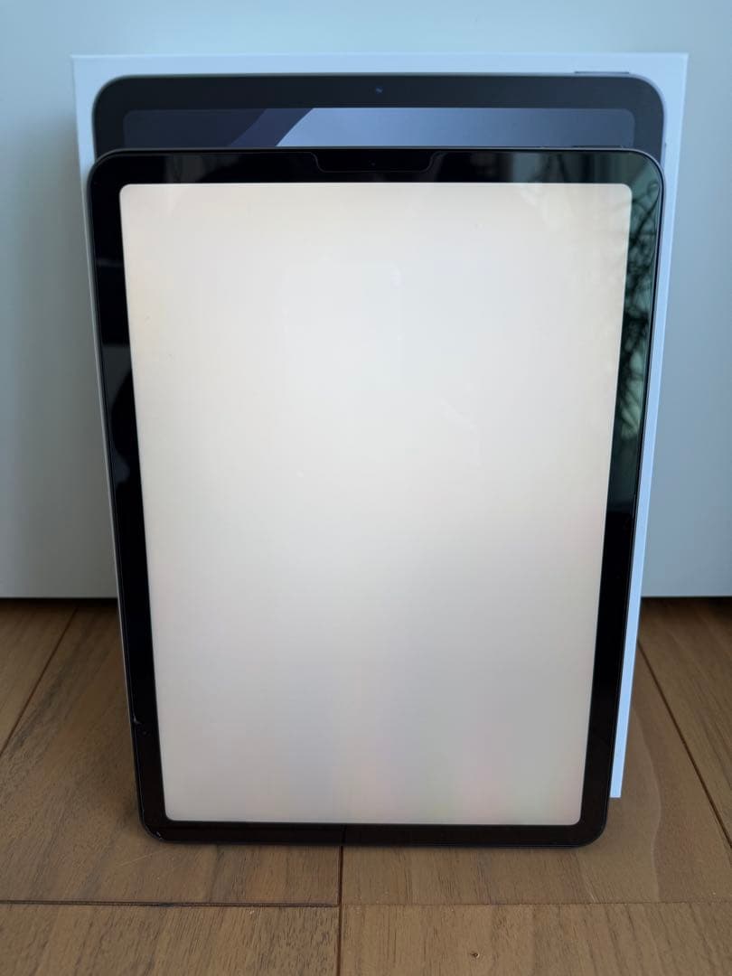 Apple iPad Air (第４世代) スペースグレー 本体