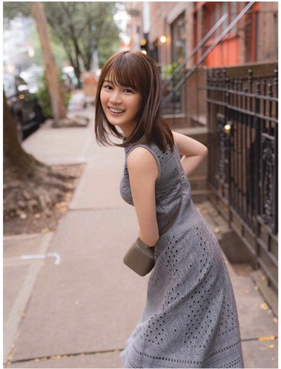生田絵梨花1st写真集「転調」 初版 ポスター付