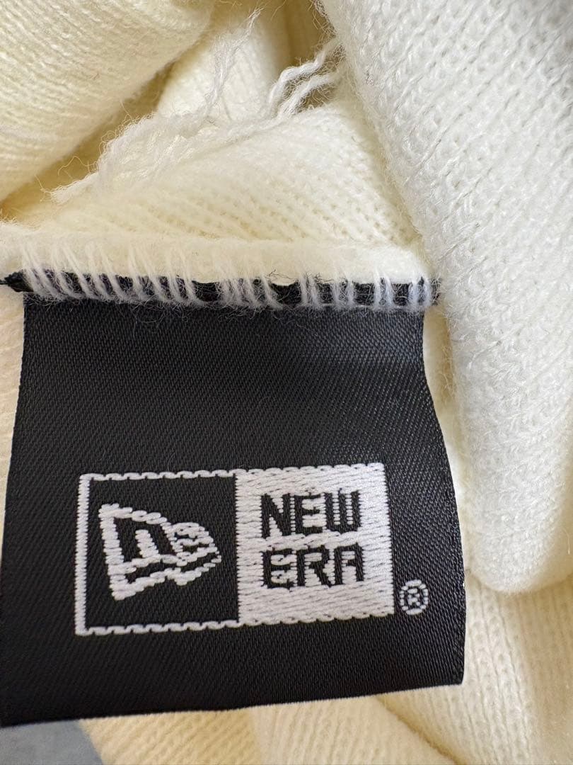 Supreme New Era ニット帽 ホワイト　　コラボ　値下げ！！