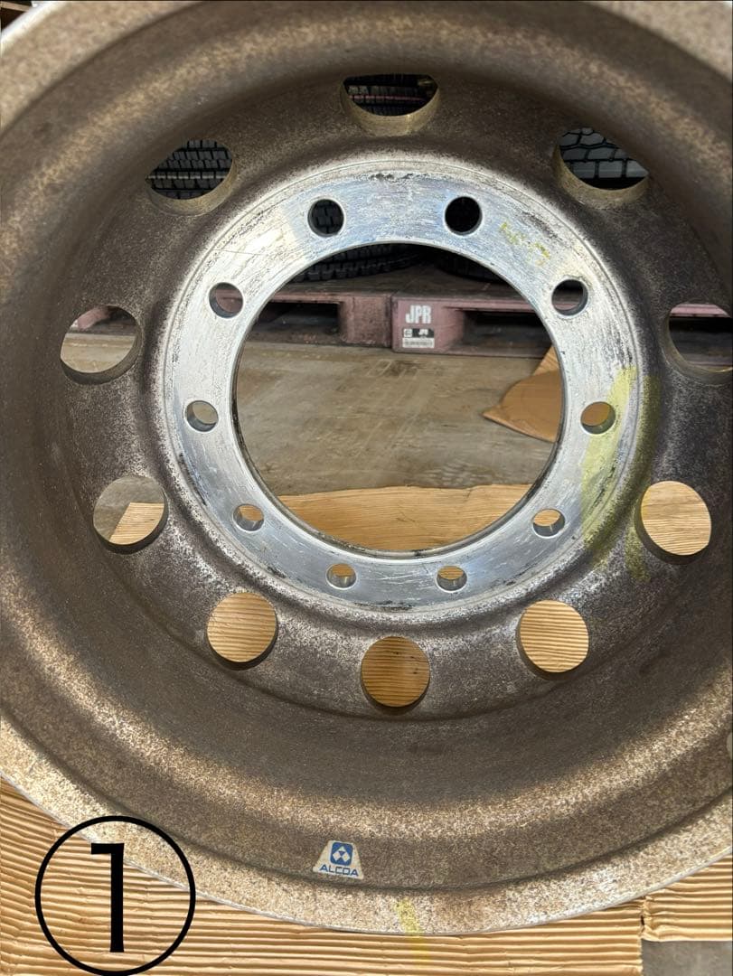 アルコア　アルミホイール　22.5×7.50 トラック　10穴　大型　内側①