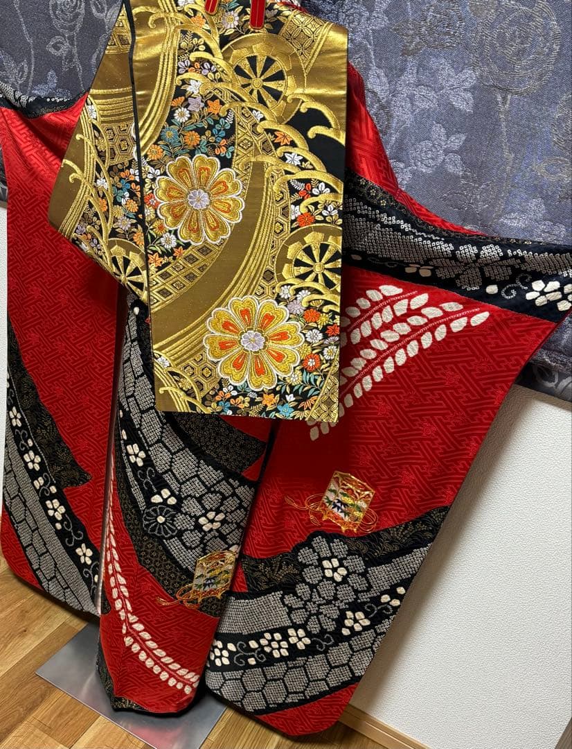 正絹振袖フルセット★金駒刺繍・絞り加工
