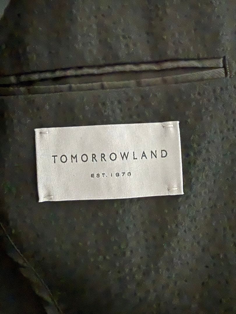 TOMORROWLAND ブラックスーツ