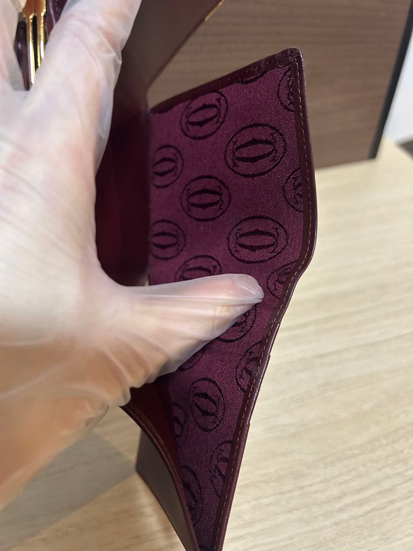 超美品！カルティエ 三つ折財布 がま口 カーフレザー