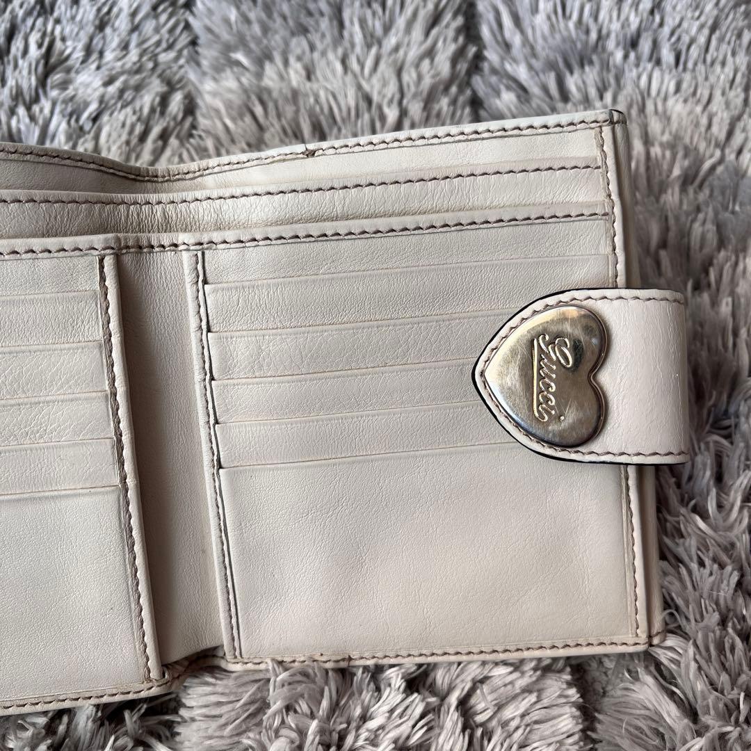 GUCCI ✨GGキャンバス　折り財布　ラブリーハート　ホワイト　レディース
