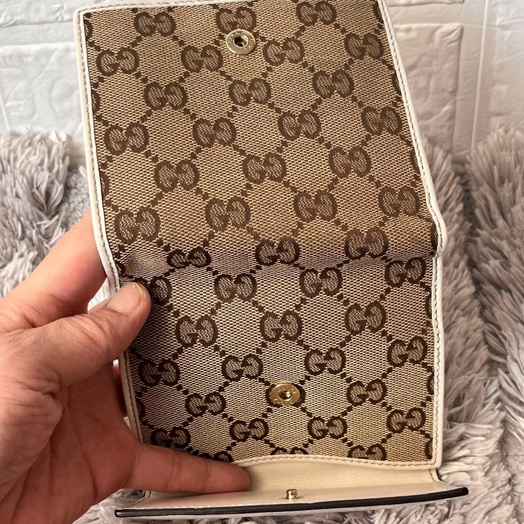 GUCCI ✨GGキャンバス　折り財布　ラブリーハート　ホワイト　レディース