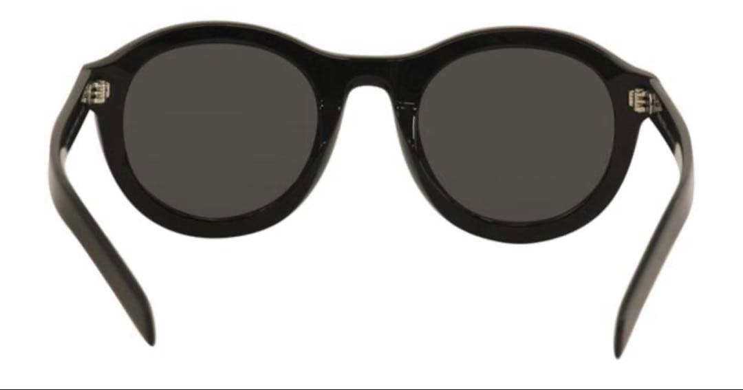 プラダ　PRADA サングラス　ブラック　付属品付き