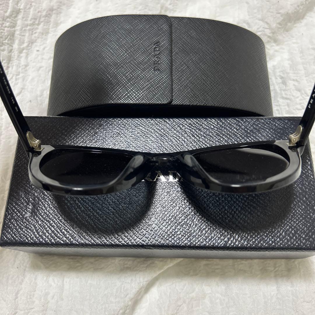 プラダ　PRADA サングラス　ブラック　付属品付き