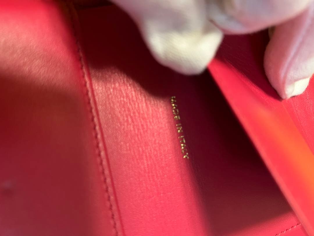 優‼️シャネル CHANEL 二つ折り財布 ハートココ ラムスキン