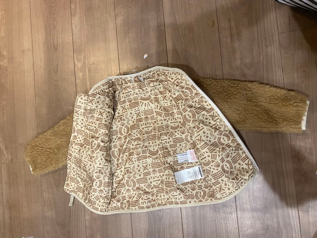 【新品未使用】パタゴニア　アウター