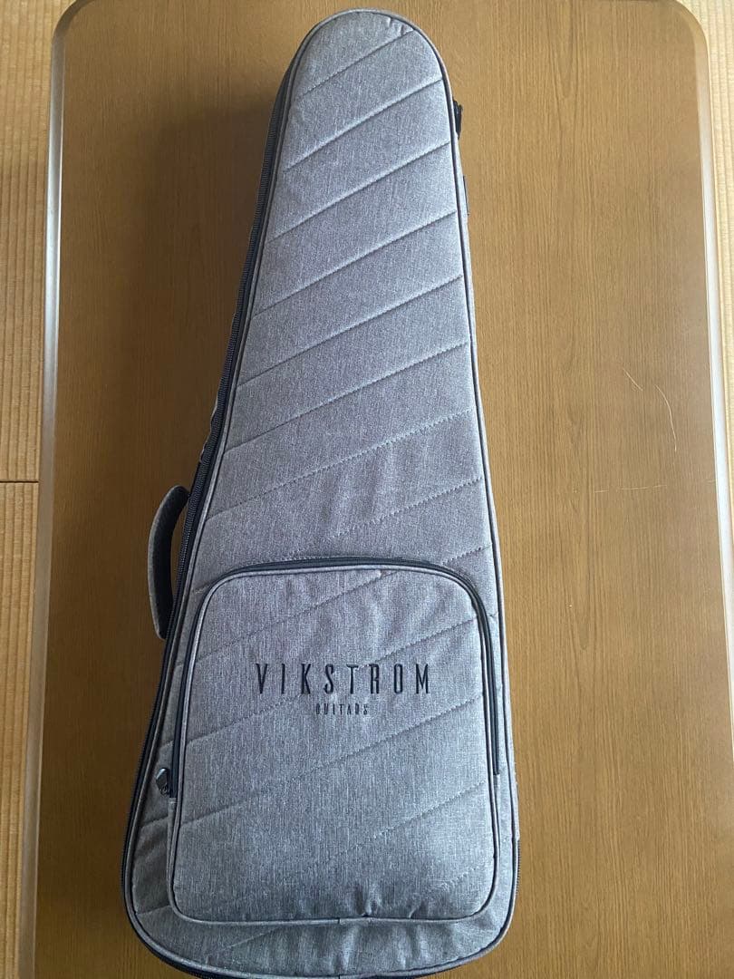 【値下げしました！】VIKSTROM ヘッドレスギター