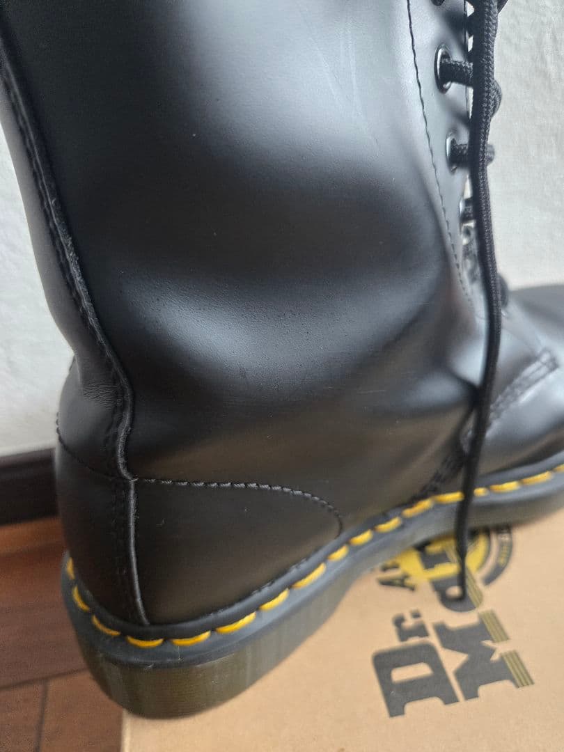 Dr.Martens　ドクターマーチン 14ホール