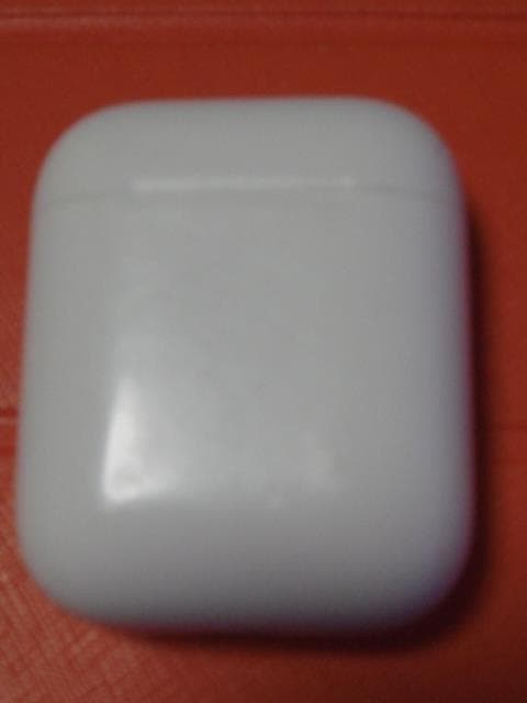 Apple AirPods イヤホン　充電ケース　セット