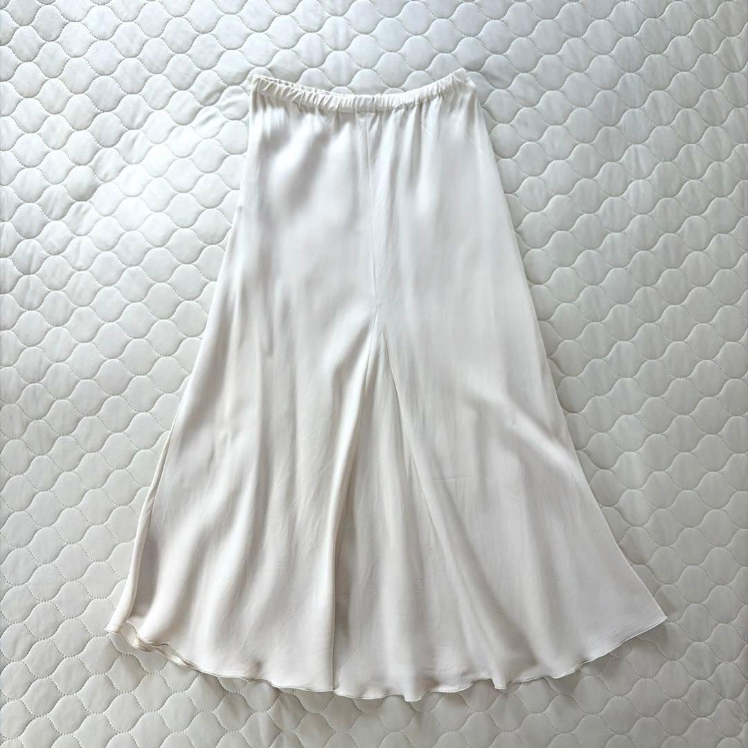 人気商品✴︎BEARDSLEY バックテールスカート サイズ0 アイボリー