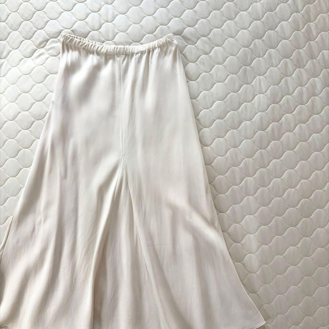 人気商品✴︎BEARDSLEY バックテールスカート サイズ0 アイボリー