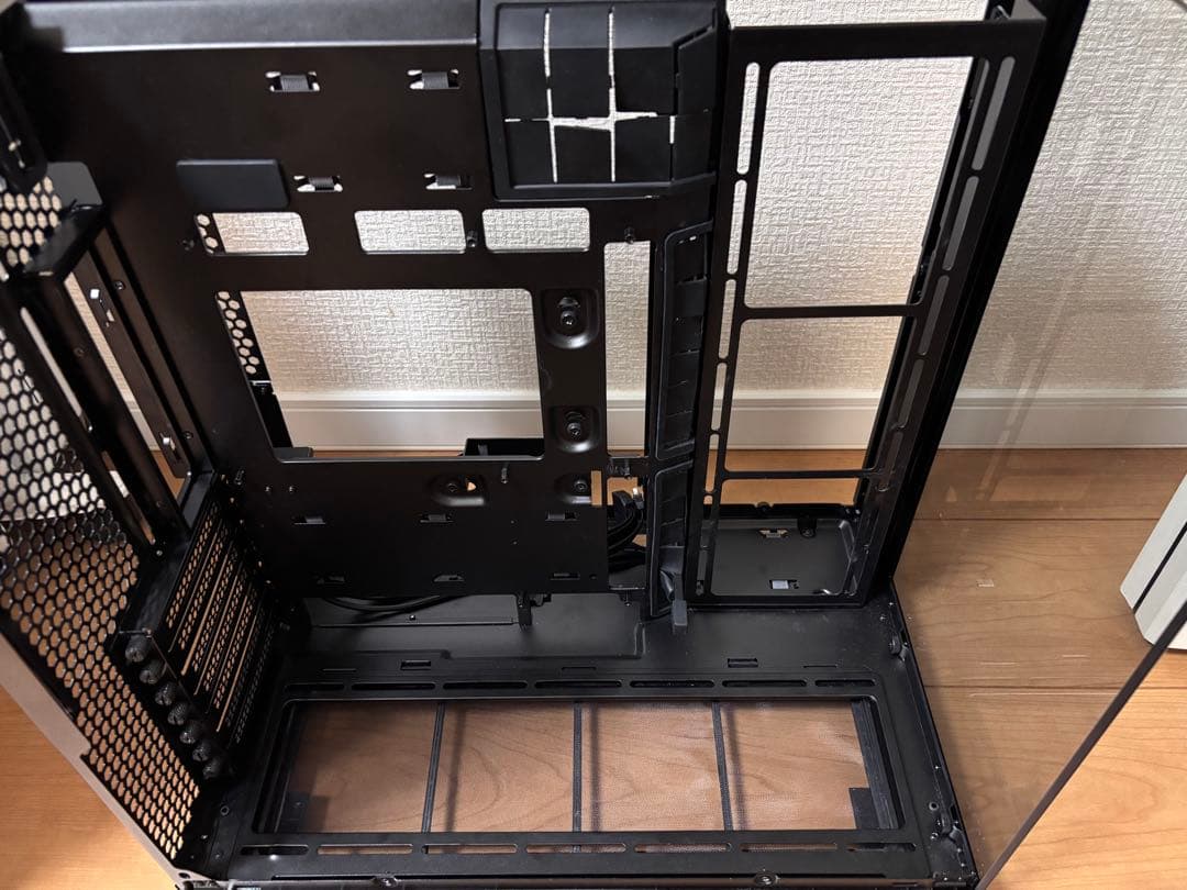 LianLi O11 Vision Compact ATXサイズPCケース 美品