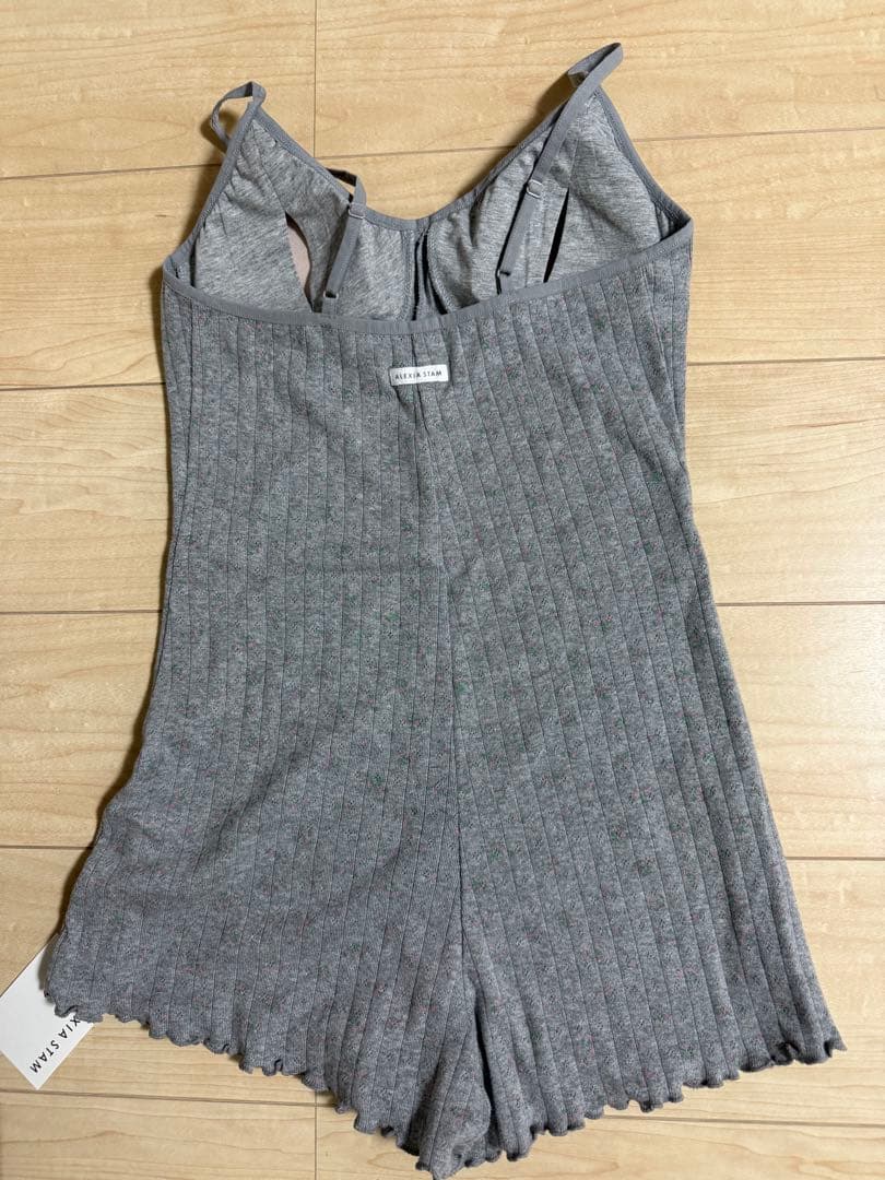 キャミロンパース