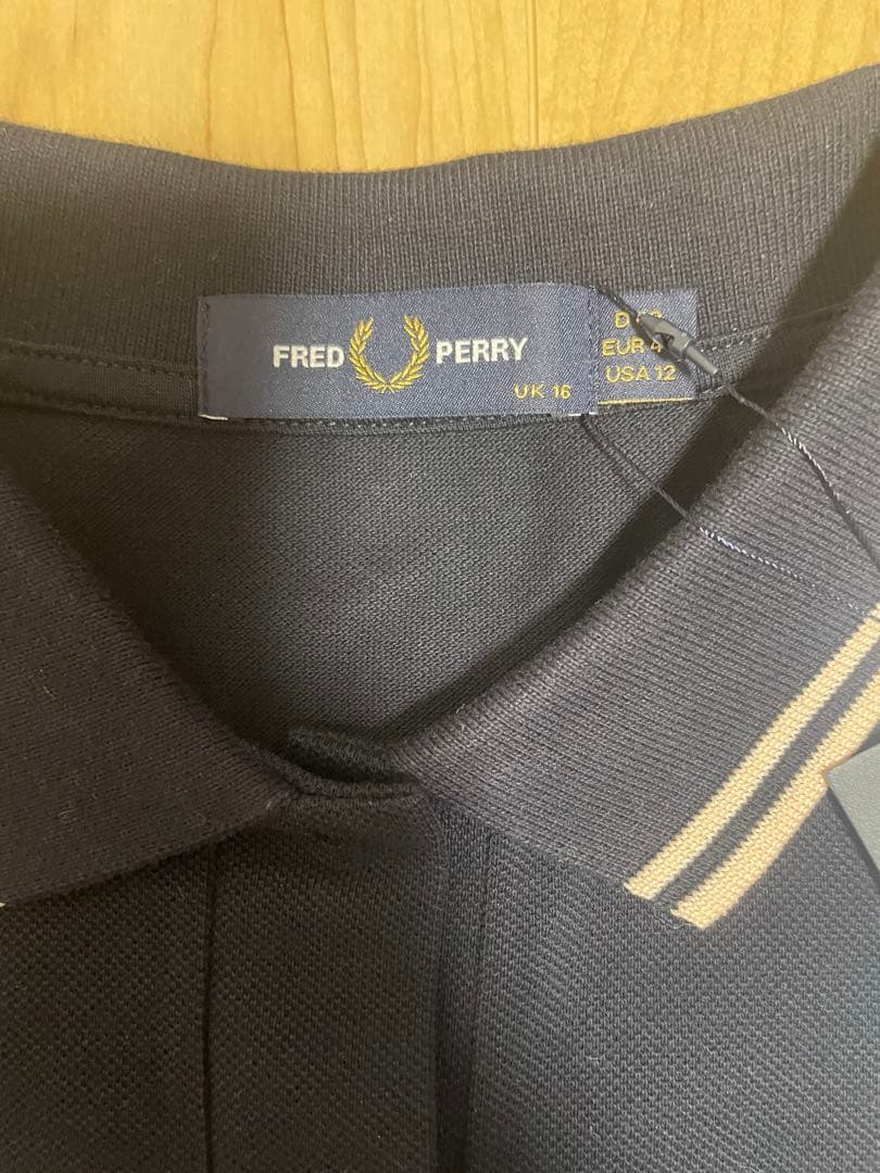 【タグあり/新品】FRED PERRY ネイビー ポロシャツ
