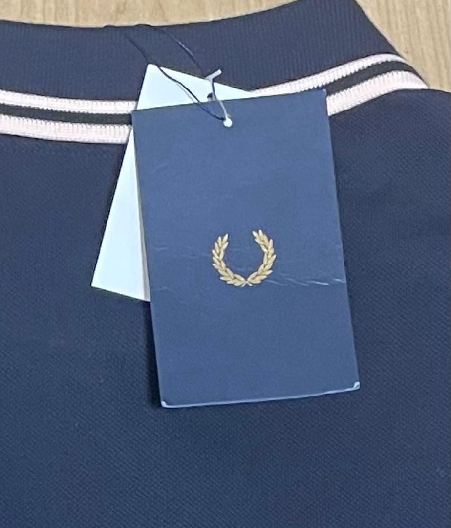 【タグあり/新品】FRED PERRY ネイビー ポロシャツ