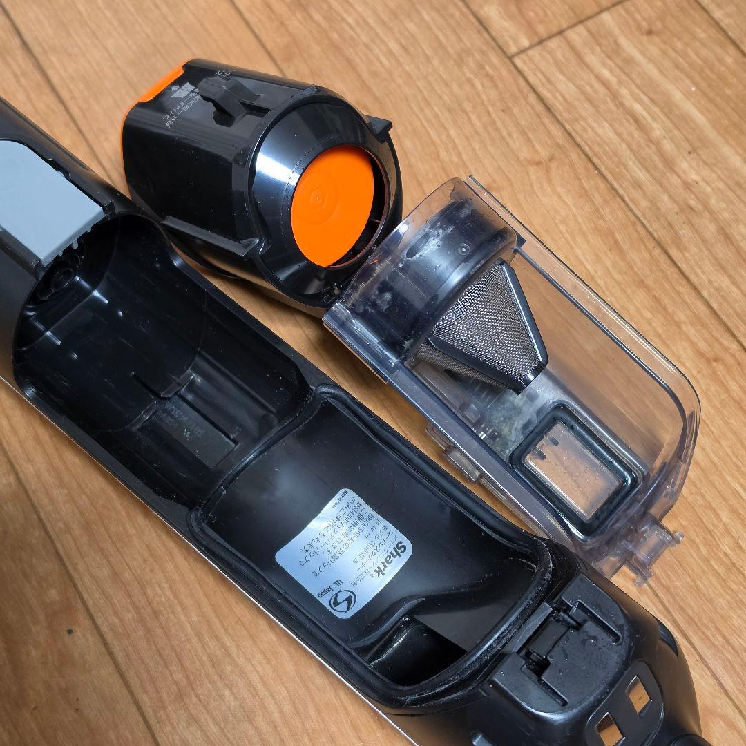 Shark コードレススティッククリーナー CS150JAE