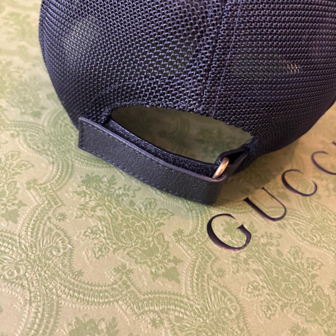 未使用 GUCCI レザー ロゴ キャップ メッシュ シェリーライン