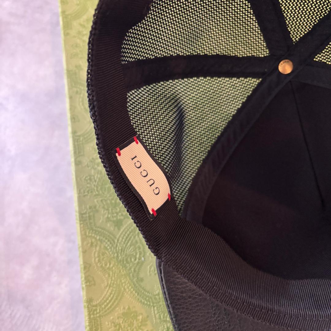 未使用 GUCCI レザー ロゴ キャップ メッシュ シェリーライン