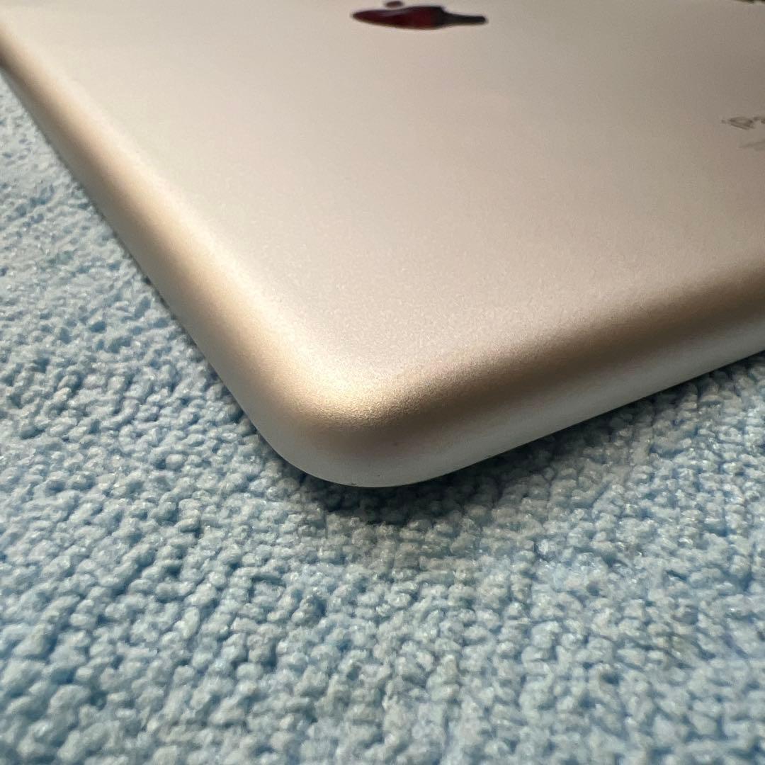 Apple iPad (第8世代) 32GB シルバー