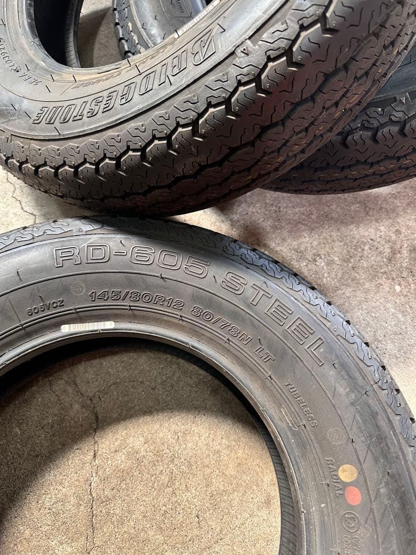 軽トラ　ブリヂストン RD605 145/80R12 80/78 LT 4本