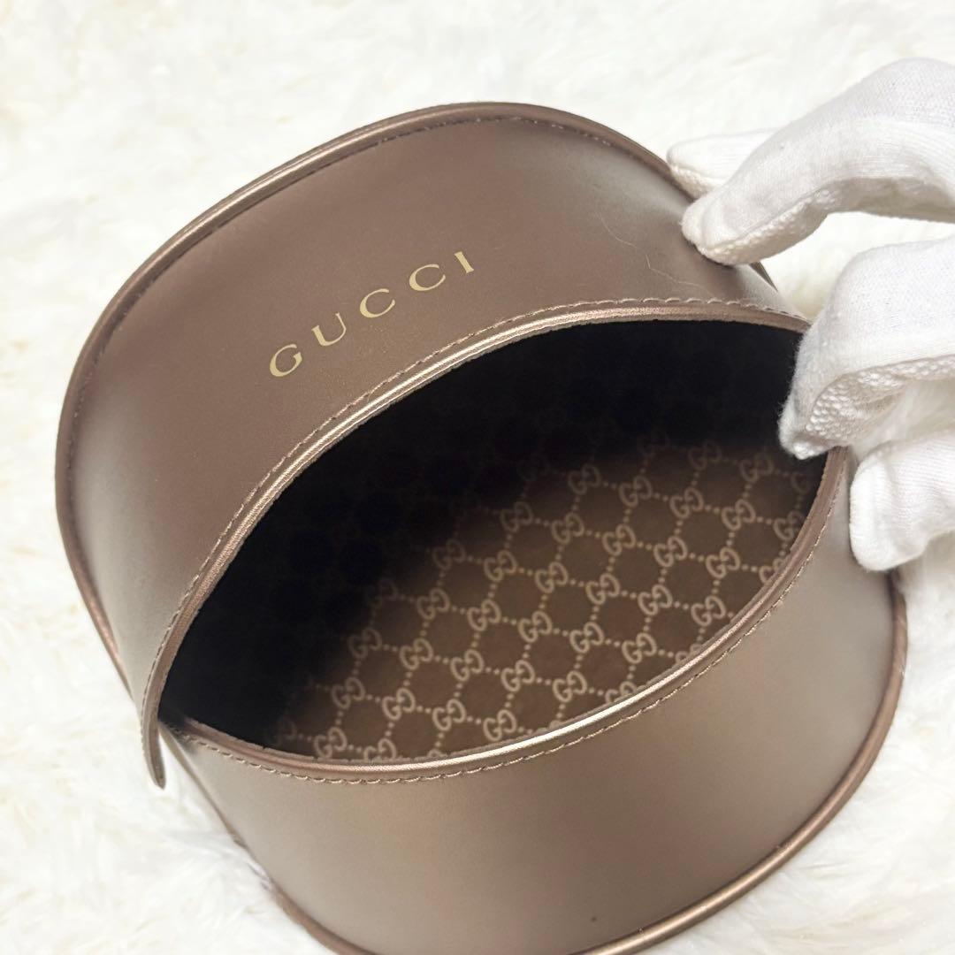 美品GUCCI グッチオーバルサングラスGG3174